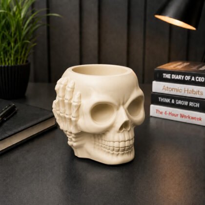 HANDS ON EARS SKULL
