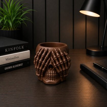 HANDS ON EYES SKULL